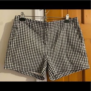 NWT Vineyard Vines women’s size 8 gingham shorts
